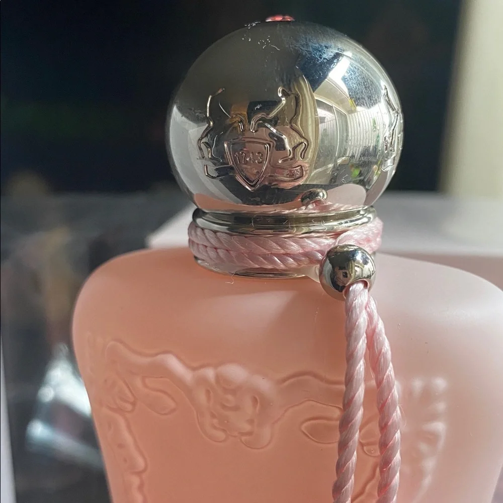 Parfums de Marly DELINA LA ROSÉE EAU DE PARFUM NIB - Picture 5 of 8